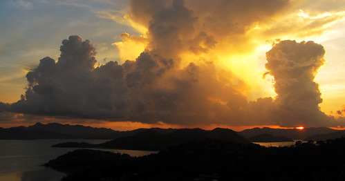 travel sunset sea sun color beach beautiful clouds canon landscape island search asia philippines nuclear pop powershot mount fungus backpack viewpoint coron stooges destroy palawan abomb iggi tapyas iggipop mimaropa