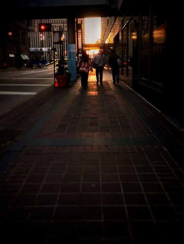 iphoneedit handyphoto jamiesmed app snapseed 2016 walk light sidewalk sun sky iphone5s iphoneography sunrise silhouette view sunny beauty people pretty geotag beautiful glow lights mobileography geotagged buildings building dawn shadows shadow facebook mobilephotography iphonephoto hamiltoncounty cincinnati ohio midwest phoneography iphoneonly seton march streetphotography downtown spring city mobilography clermontcounty queencity cityscape mobilephoto silhoutte street photography scape