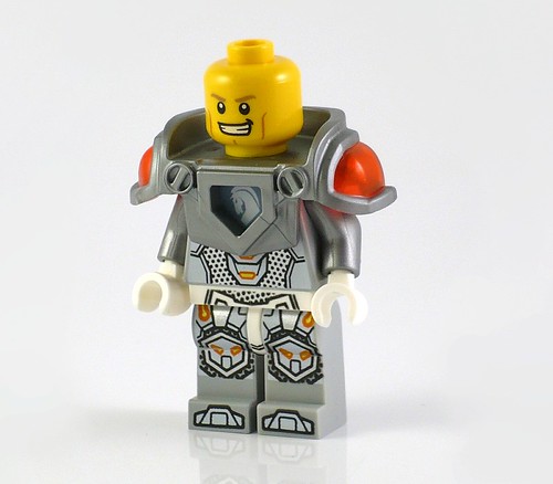 LEGO Nexo Knights 70316 Jestro's Evil Mobile figures03