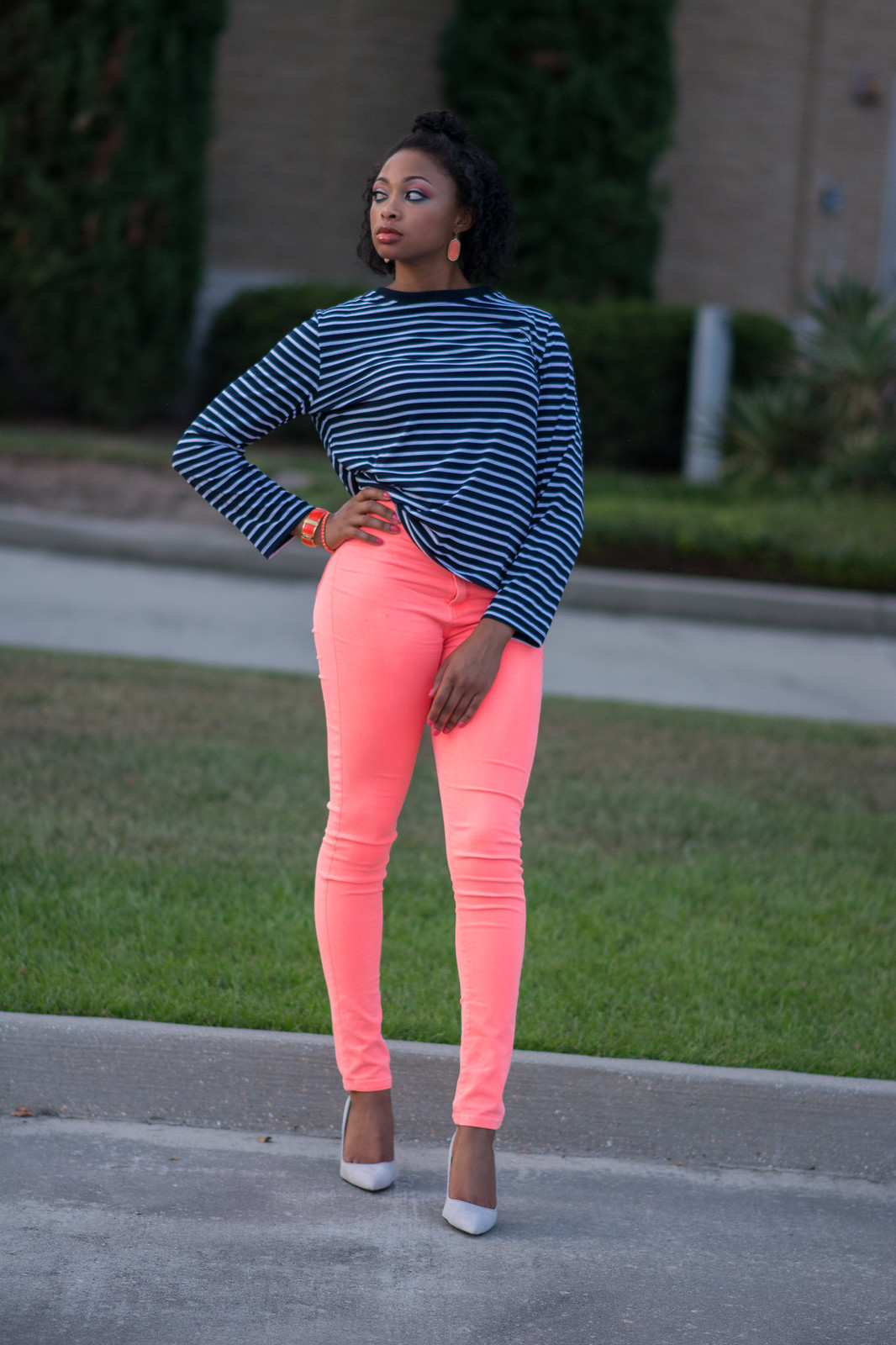 how to style neon colors in fall