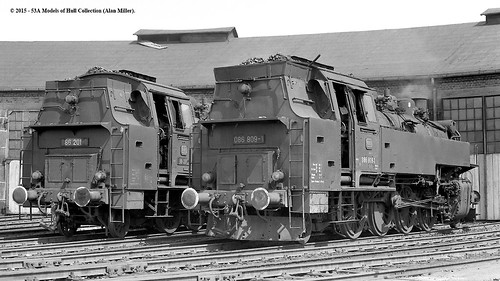 railroad train germany deutschland bavaria eisenbahn railway zug db steam locomotive hof dampflok deutschebundesbahn 282t bahnbetriebswerk br86 class086 0862011 0868091