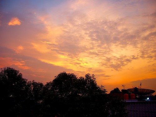 city trees sunset sky urban sun clouds indonesia asia fx9 panasonic jakarta southeast dmc selatan dmcfx9