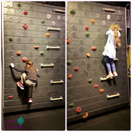 Climbing-the-rolling-wall-LSC-2016