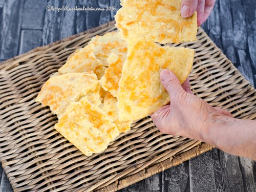 Curtis Stone's Manchego Crackers