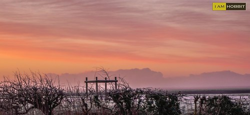 light sunrise landscape geotagged scenery scenic handheld local hampshireuk middlewallopairfield lightroom4 sonyrx100mk2