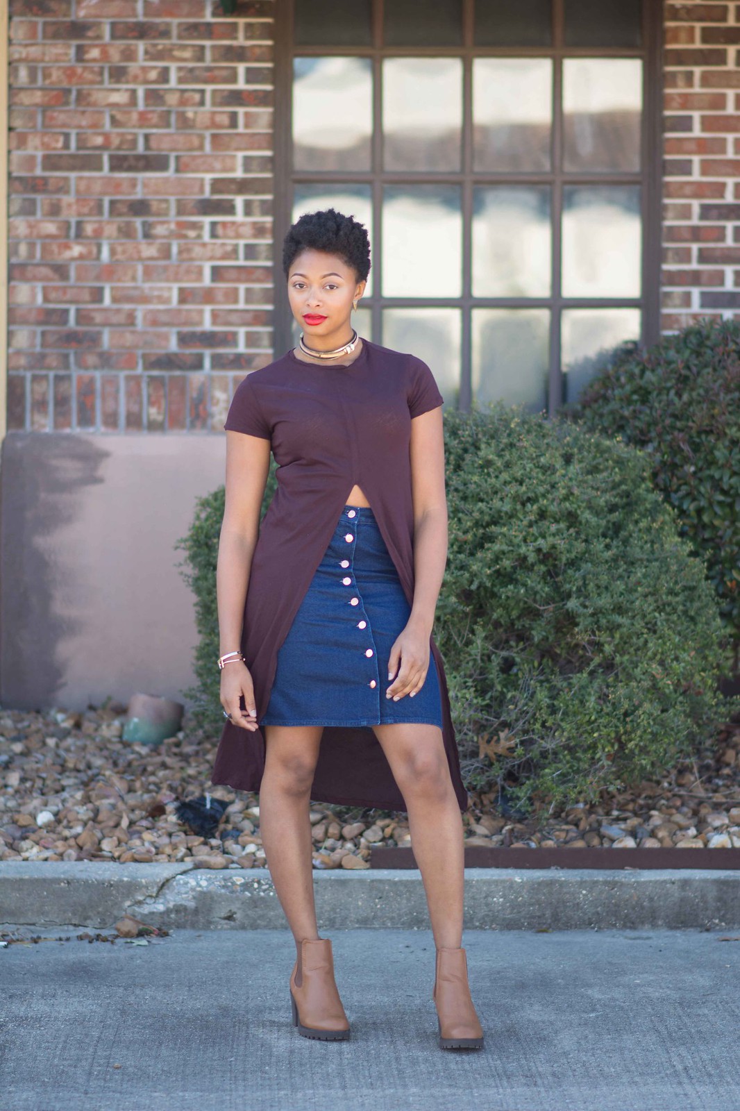 how to wear a button front skirt