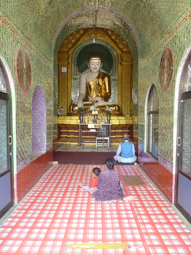 M16-Mandalay-Quartier des moines-Temple (2)