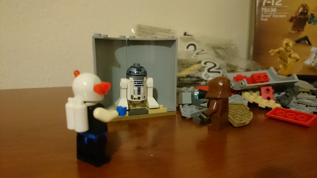 ThebrickReview: LEGO 75136 - (Star Wars) Droid Escape Pod (Pic Heavy!) 25279084074_9504a4774f_b
