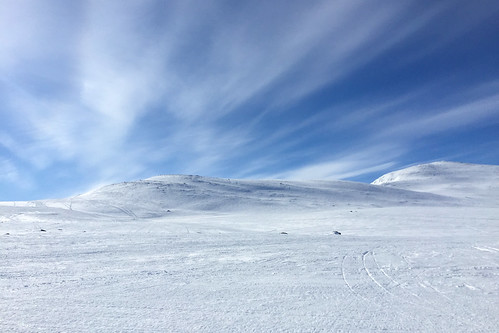winter snow clouds skiing mobilephone iphone arjeplog pieljekaise jäckvik