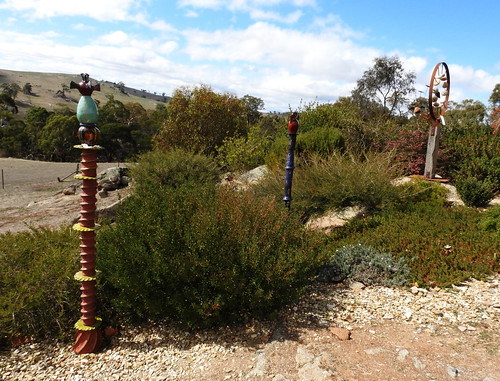 sculpture garden australia victoria suttongrange micagrange