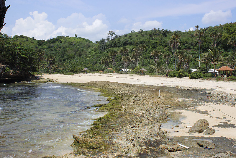 Pantai Batu Bengkung