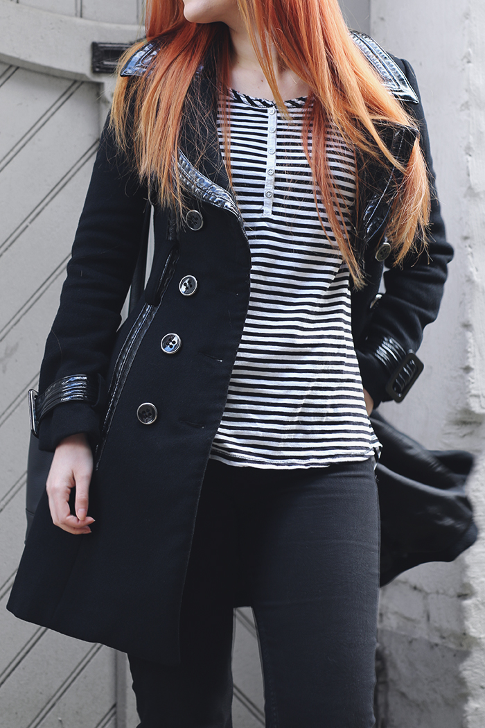 Flare jeans strped top and trench coat