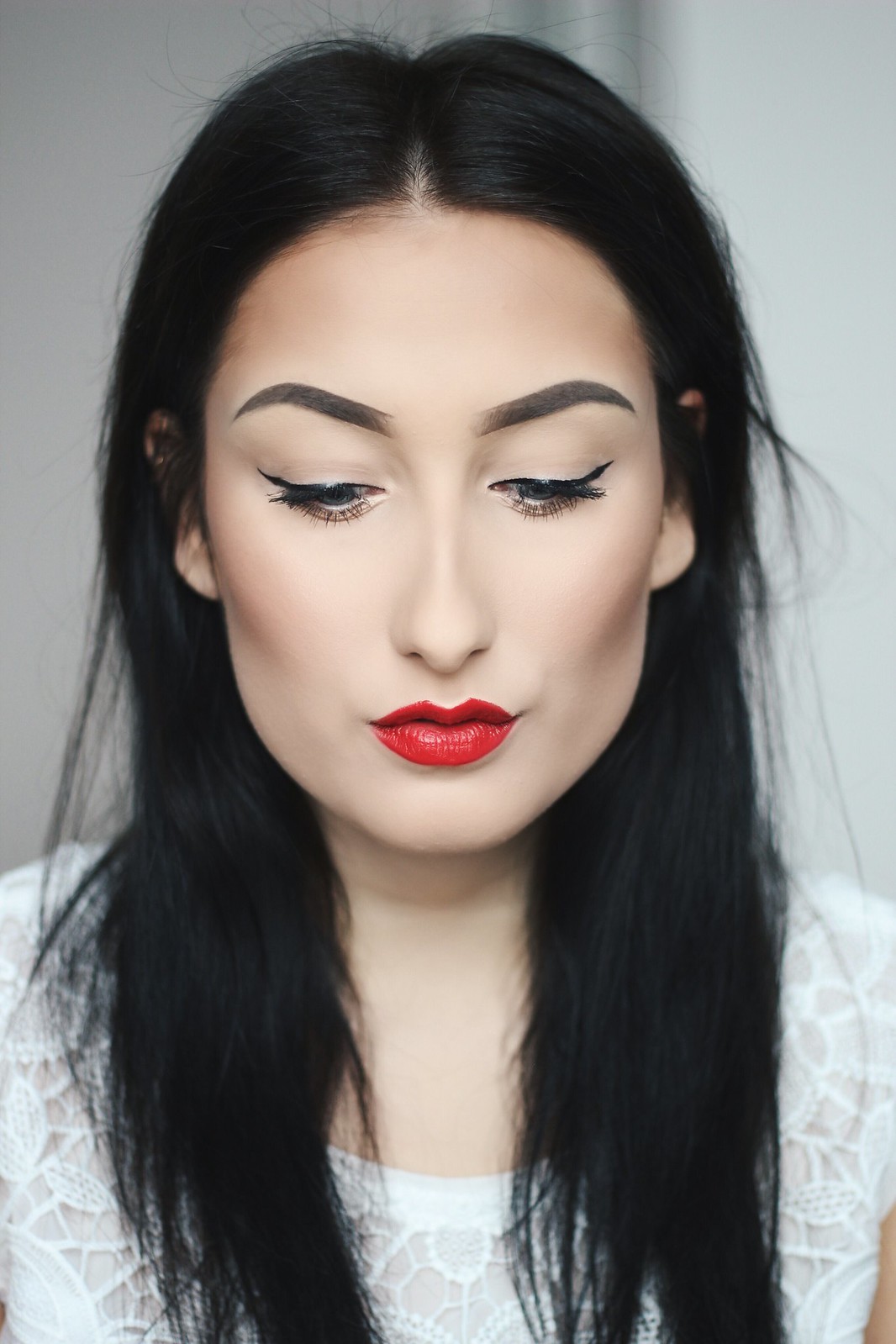 Makeup mit roten Lippen - Schneewittchen Look