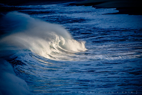 ocean sea sunlight sunrise hawaii surf pacific oahu surfer wave surfing spotlight northshore waimeabay breaker