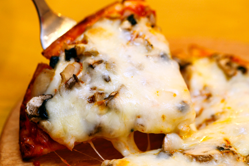 Livello Uno Cheesy Mushroom Pizza
