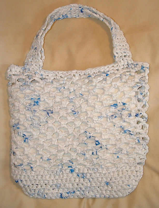 How to Make a Tote Bag out of Plastic Bags 