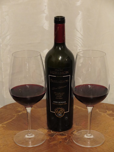 Eghemon Passimiento „Don Vincenzo“ (2014er Rotwein aus 70% Nero d'Avola und 30% Frappato)