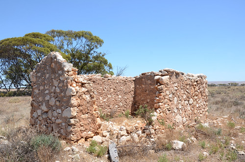abandoned farmhouse farm ruin australia limestone southaustralia derelict cambrai