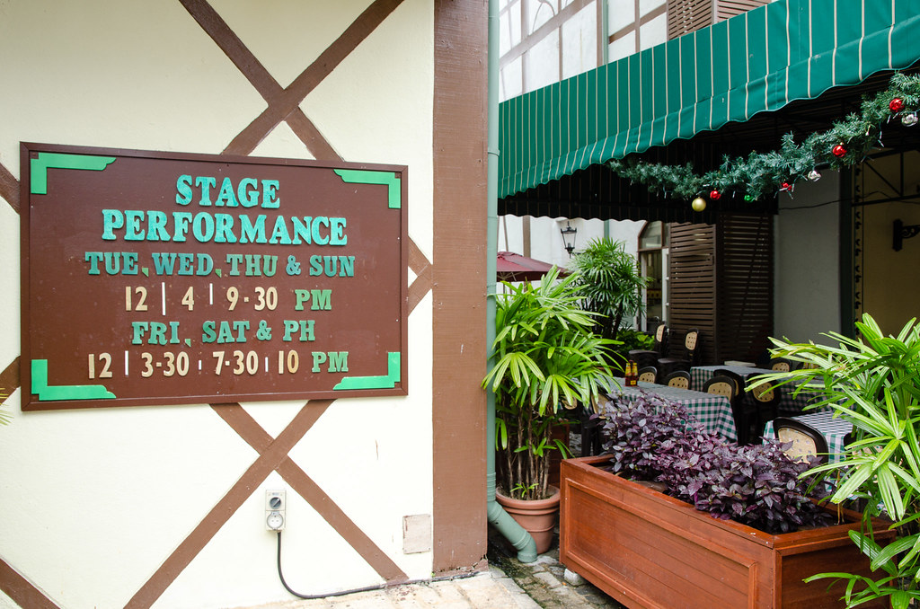 Stage performance available at Colmar Tropicale, Bukit Tinggi