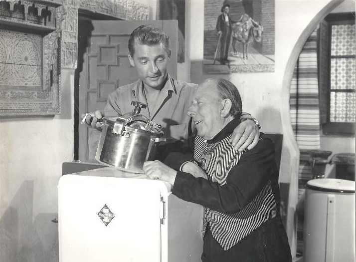 José Isbert y Georges Riviere durante el rodaje de Un Americano en Toledo en 1957