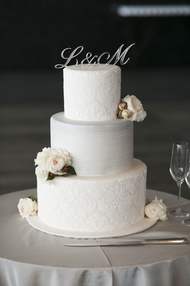 White Wedding Cake - Timeless ,elegant & classic with a touch of glamour Wedding in Melbourne | Photo by Blumenthal Photography. | I take you - UK wedding blog #elegantwedding