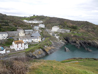 16 04 18  Day 27 (29) Into Portloe