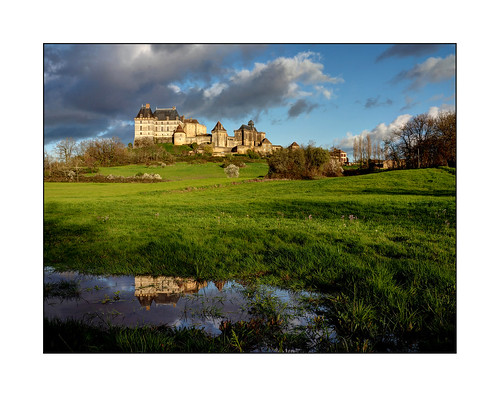france castle heritage grass landscape eau pierre dordogne paysage château herbe biron patrimoine aquitaine