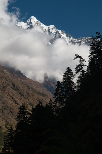nepal mountain himalaya tsum westernregion shringi manaslucircuit tsumvalley mountainkingdoms chumchet
