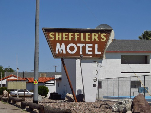 arizona sign neon motel roadtrip neonsign salome us60 fadingamerica shefflersmotel