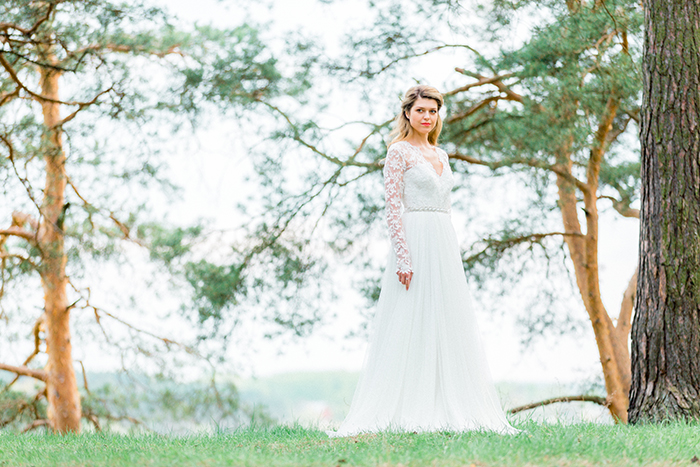 Long sleeves for a Romantic Woodland Wedding Inspiration { Soft Peach Tones } | Photo by Igor Kovchegin Photography | Read more on Fab Mood - UK wedding blog