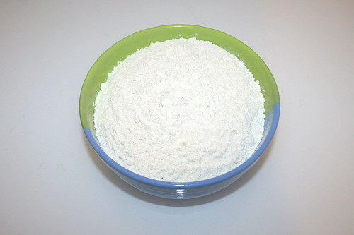 01 - Zutat Mehl / Ingredient flour