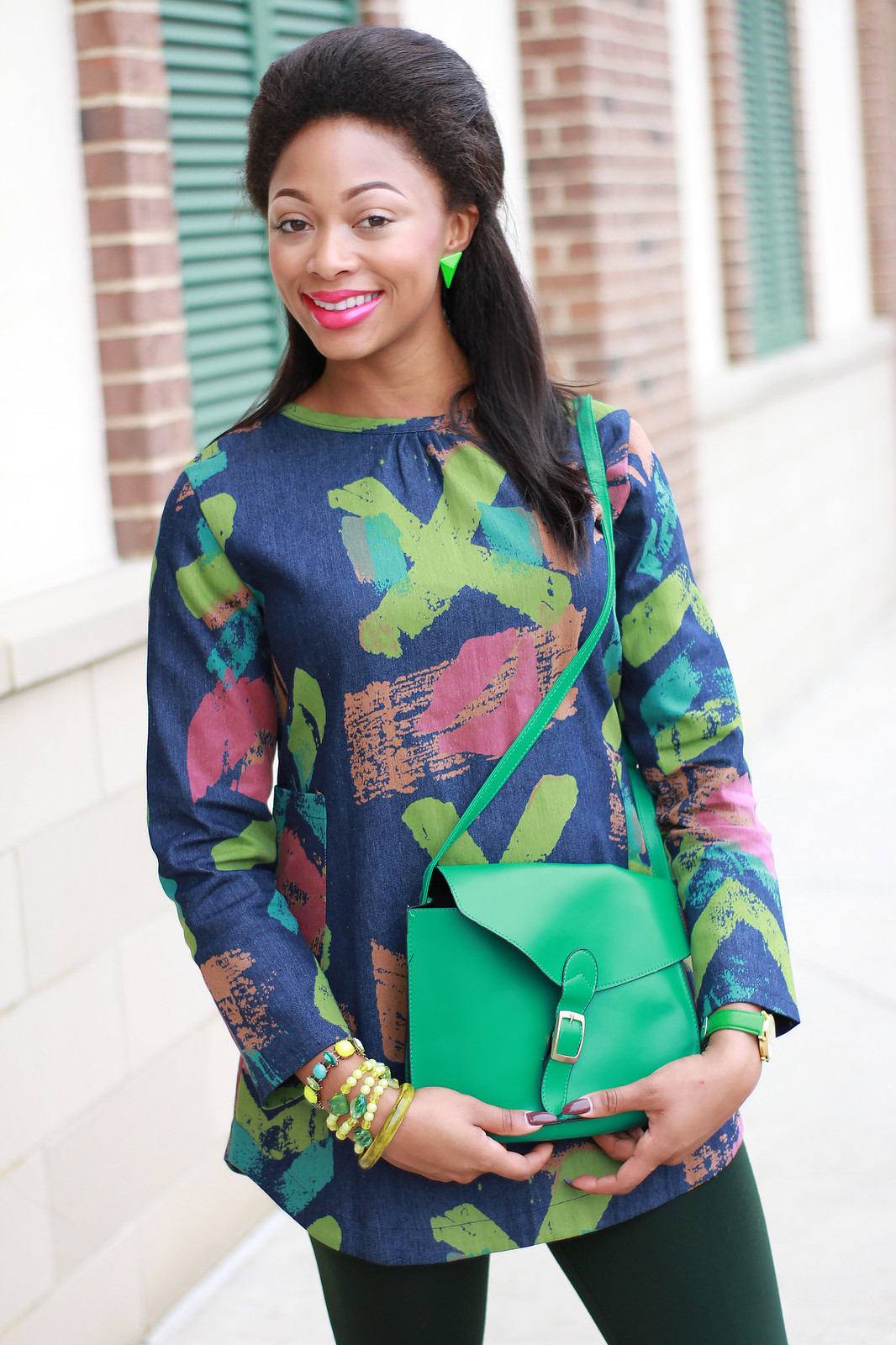 how to style green accessories
