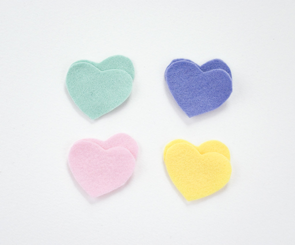 Mini DIY Felt Conversation Hearts