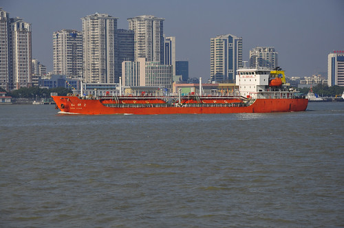china ship vessel tanker shantou schip swatow 汕头 gastanker hongxiang2