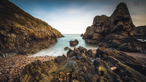 longexposure morning sea water pool canon landscape scotland rocks waves pebbles calm cliffs