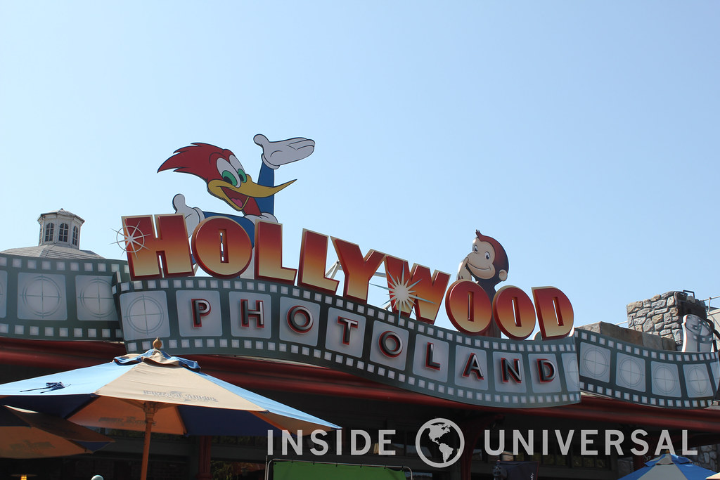 Article: Universal debuts Universal Boulevard, featuring a larger Universal Studios Store and a new Starbucks