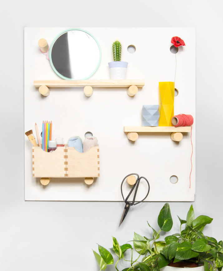DIY Pegboard Vanity · DIY Tocador panel perforado · Fábrica de Imaginación