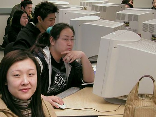 Photo: Students in my COMM 0003 Computer Lab - March 2004