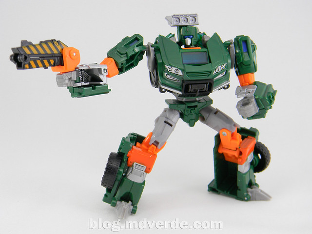 Transformers Hoist Deluxe - Generations Takara - modo robot