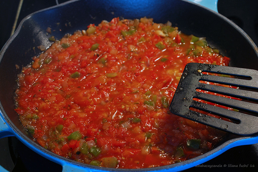 Tomato tofu scramble