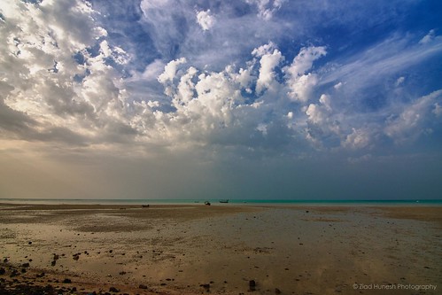 sea sky beach water clouds canon landscape boats photography tide tokina qatar shamal 1116mm 7dmarkii zhunesh