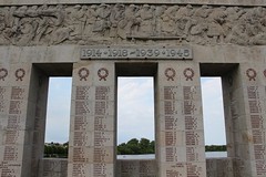 Saint-Quentin - Monument aux Morts