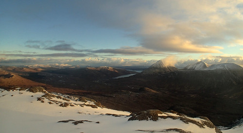 sunrise scotland scenery isleofskye climbing highland mountaineering mixedclimbing fisheyelens cuillin glamaig pinnacleridge lochsligachan sgùrrnangillean