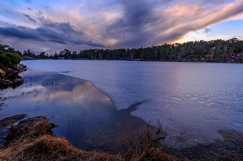 kristiansand baneheia vestagder no norway mildwinter sunset thaw nature snow 3stampe ice lake globalwarming clouds