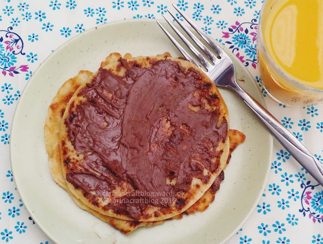 Pancakes with chocolate spread