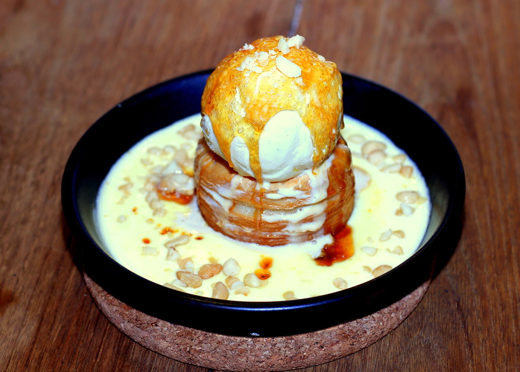 Bangkok Dessert: Vanilla Bakeshop The Ring Original