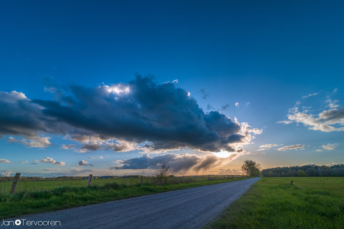 sunset sun rain clouds landscape deutschland evening abend spring nikon sonnenuntergang sundown natur wolken landschaft sonne dri deu nordrheinwestfalen hdr regen heide frühling d800 rhede