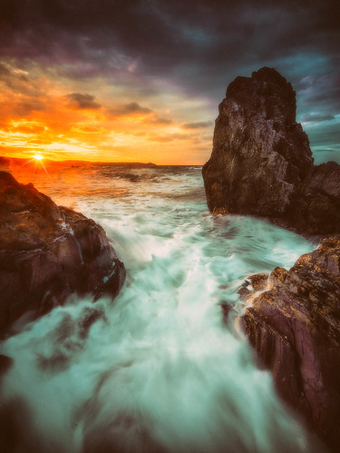 beach water sunrise dawn rocks cornwall tide wideangle boulders whitsandbay ultrawide hdr portwrinkle breathtakinglandscapes gx7 olympus918mmf4056