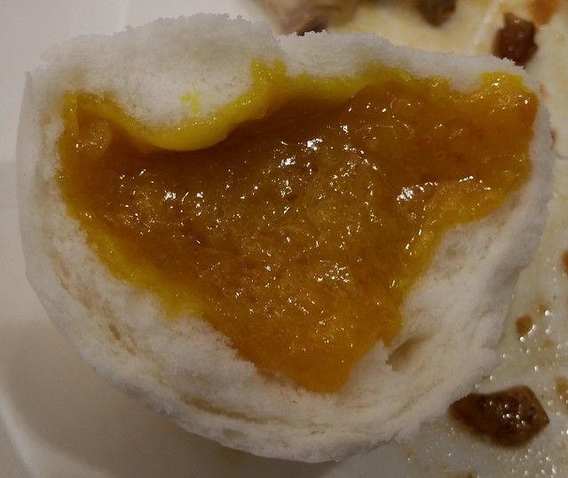 2016-Mar-26 Chef Tony - steamed Sweet and Salty Egg Yolk Bun (inside)