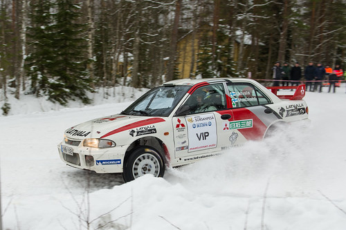 auto winter red snow car sport finland rally historic lancer mitsubishi rallye motorsport pohjanmaa jarimattilatvala pohjanmaaralli historicrallytrophy
